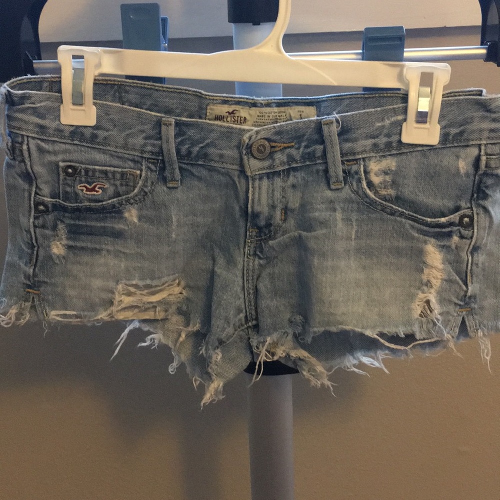 Light wash jean shorts